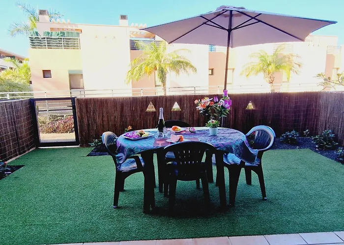 Paraiso 2 Bedroom Terrace Wifi Free